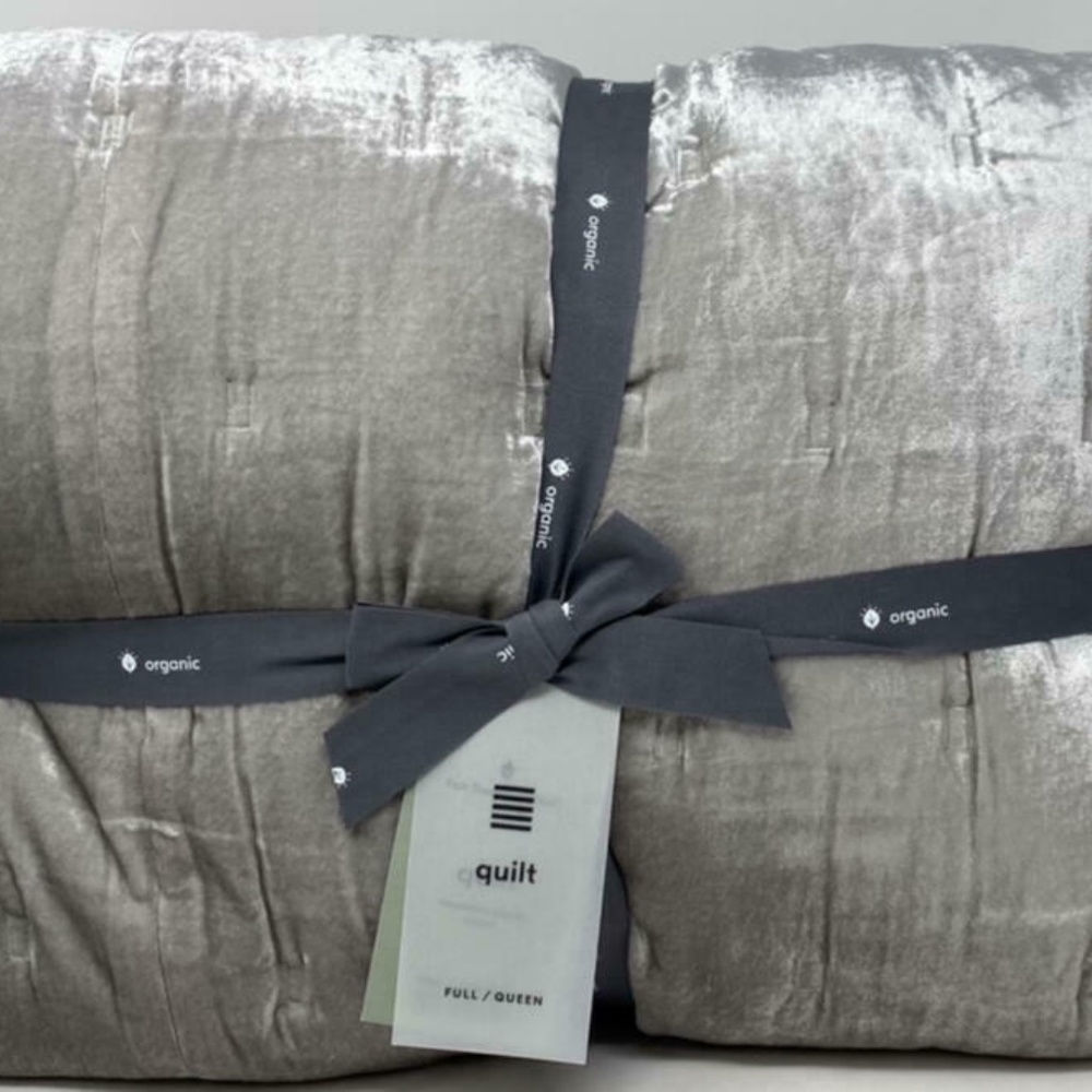 West Elm Velvet Tack Stitch Queen Quilt Pearl Grey